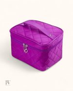 Système de rangement pratique dans un vanity féminin