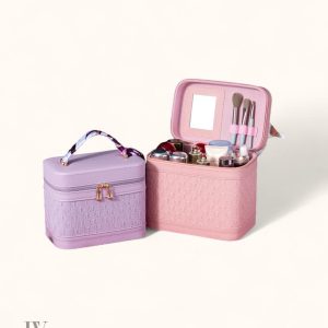 Trousse de toilette pour voyage féminin
