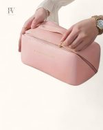 Vanity nude avec compartiments pour organiser vos produits