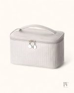 Trousse de maquillage avec miroir intégré et design moderne