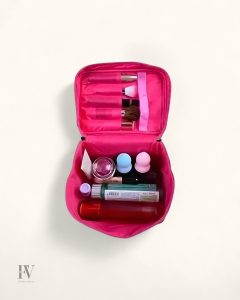Trousse de toilette avec plusieurs compartiments